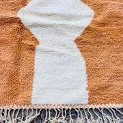 Beni Ourain Berber rug woven in Oued Zem, Moroccan, size 150 x 250 cm.