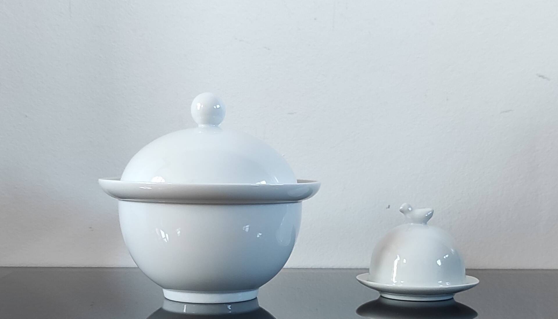 Ensemble de table vintage en porcelaine blanche