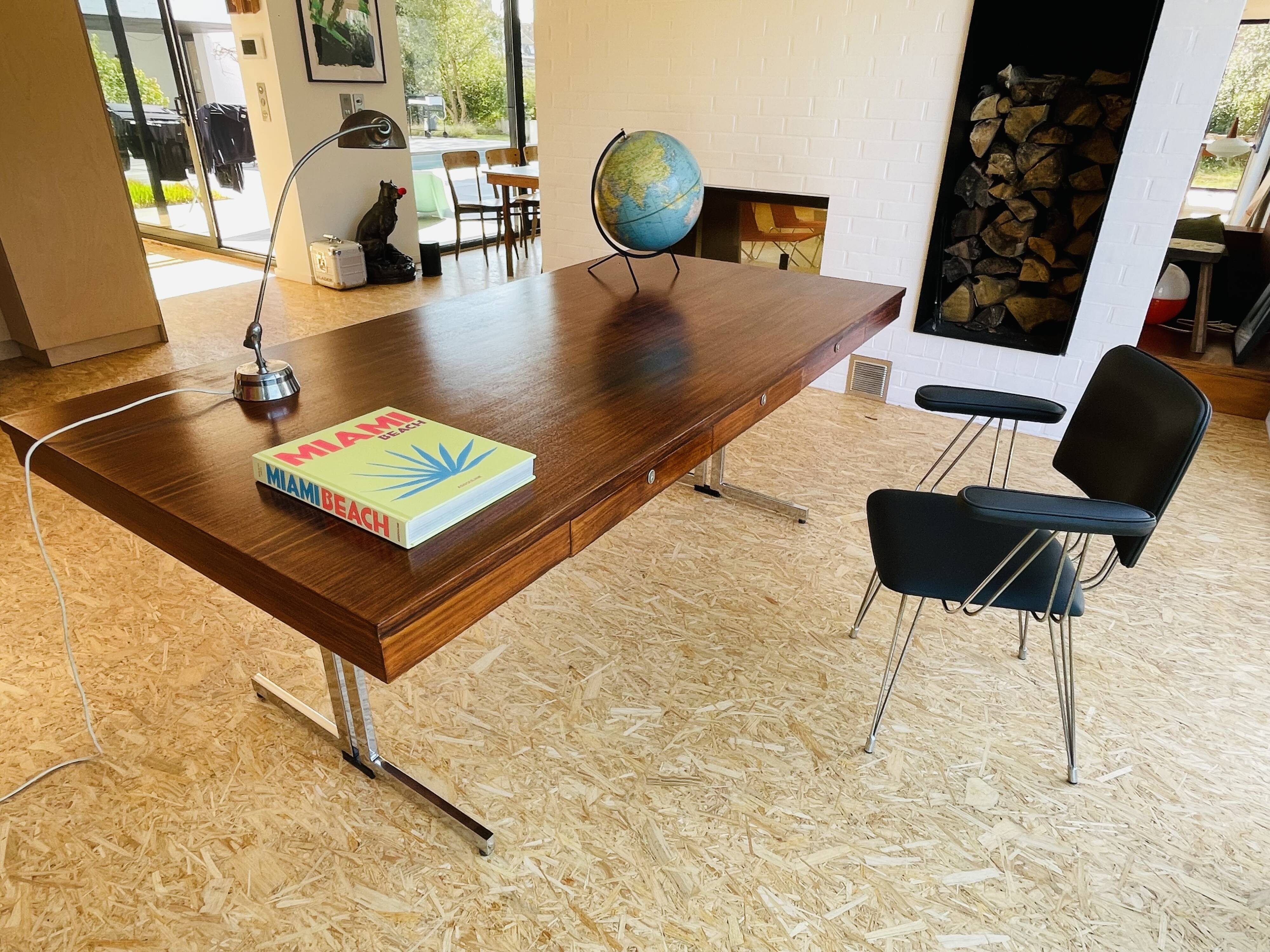 Vintage mahogany veneered desk