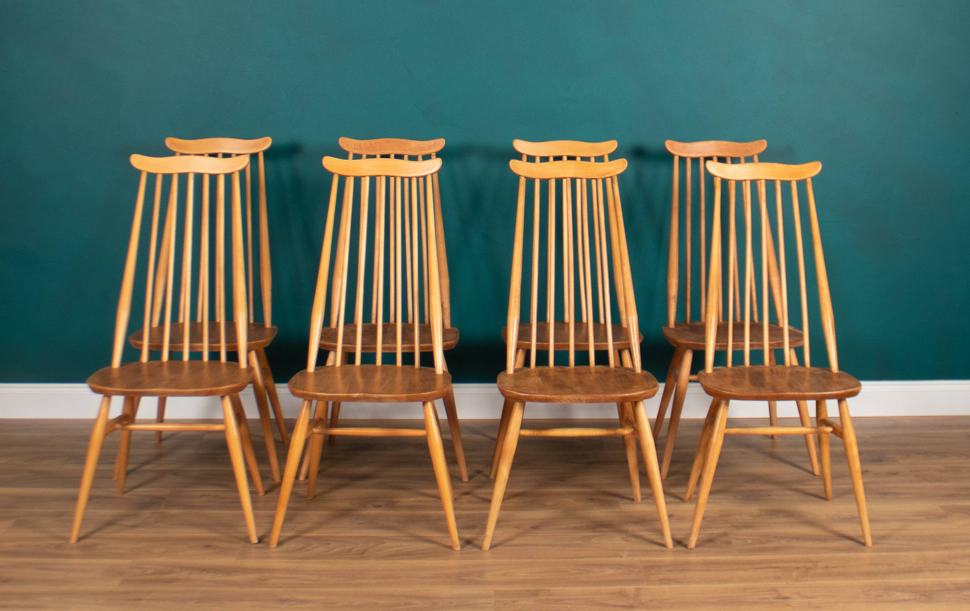 Table de salle à manger rétro en orme blond modèle 444, grande planche et 8 chaises de salle à manger d'orfèvre