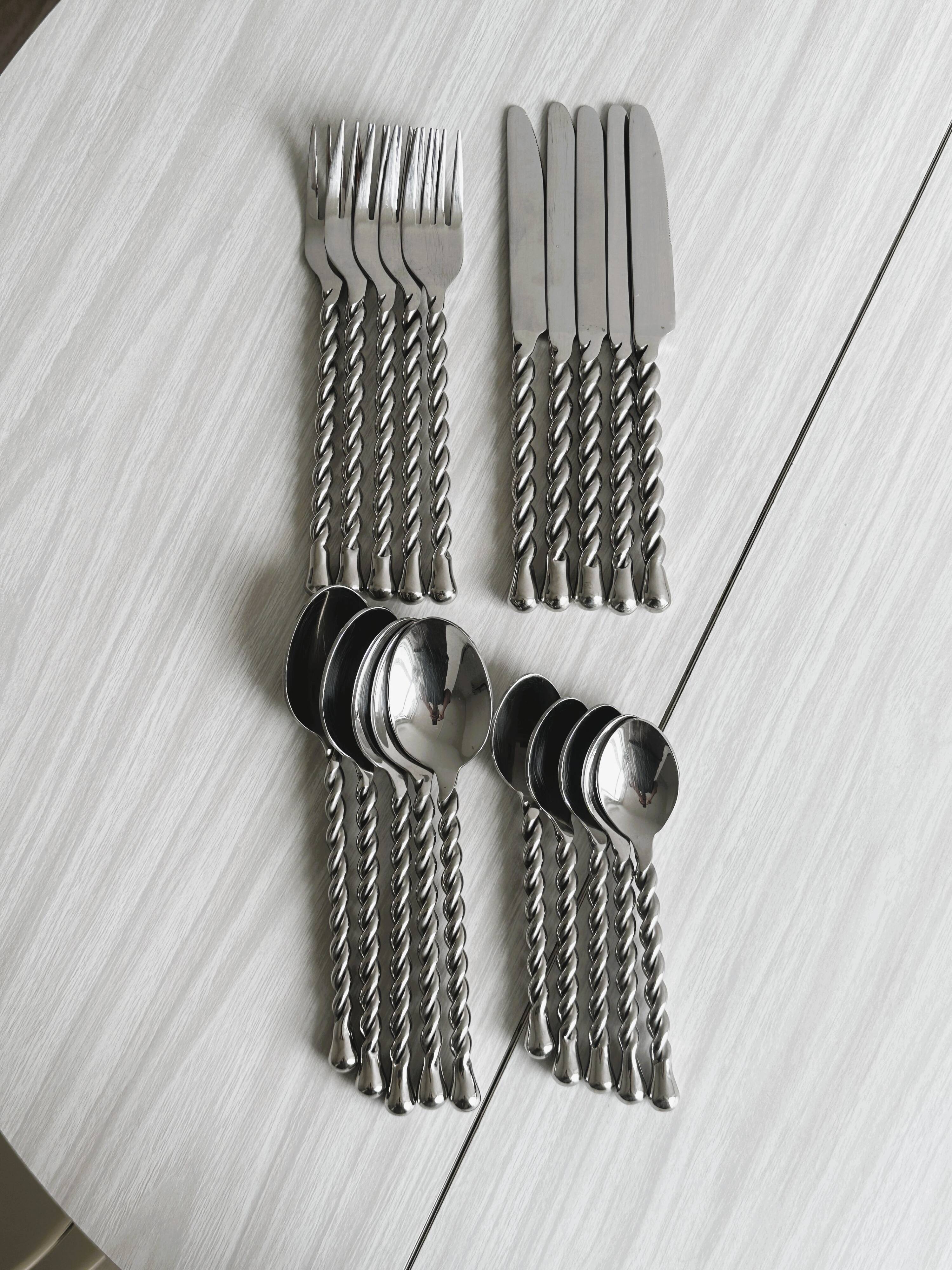Set of 20 vintage twisted metal cutlery