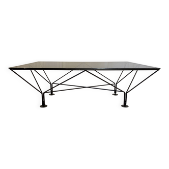 Table basse en verre et métal