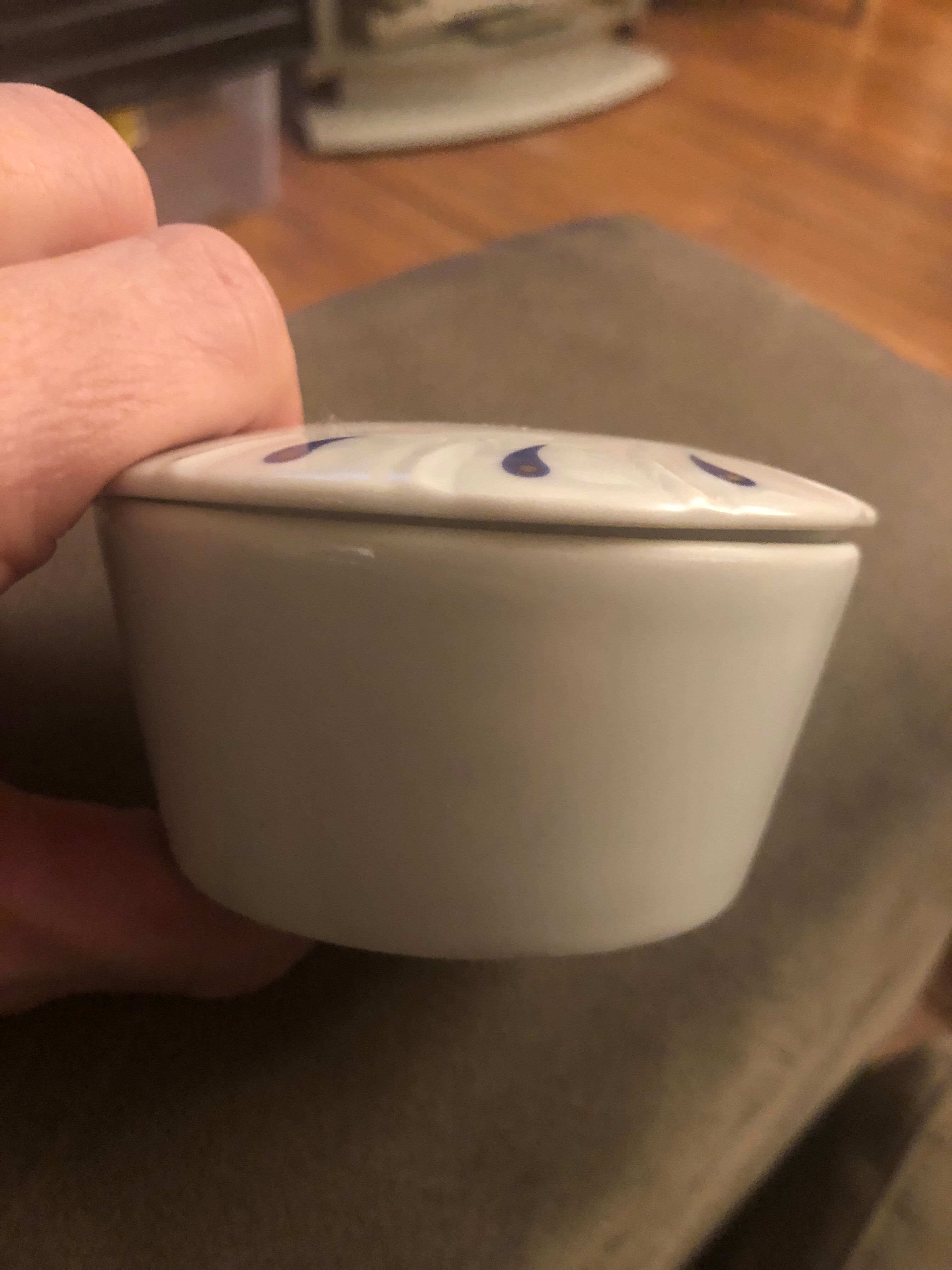 Porcelain candy decorated by Jean Picard le Doux for Air France