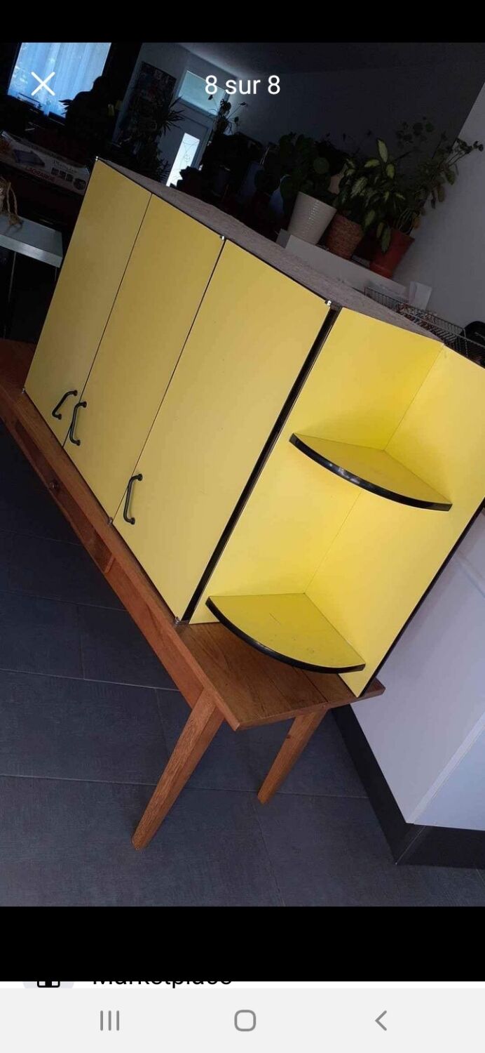 Meuble formica jaune