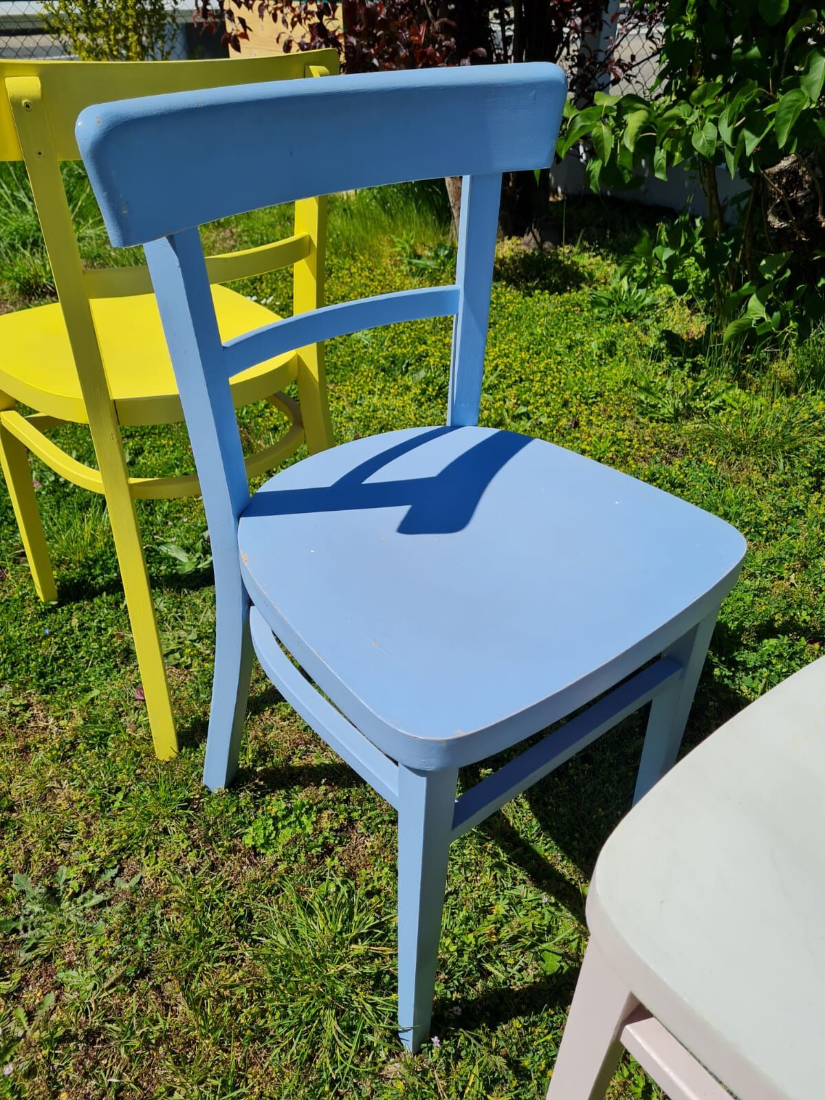 Série de 4 chaises Baumann en bois pastel