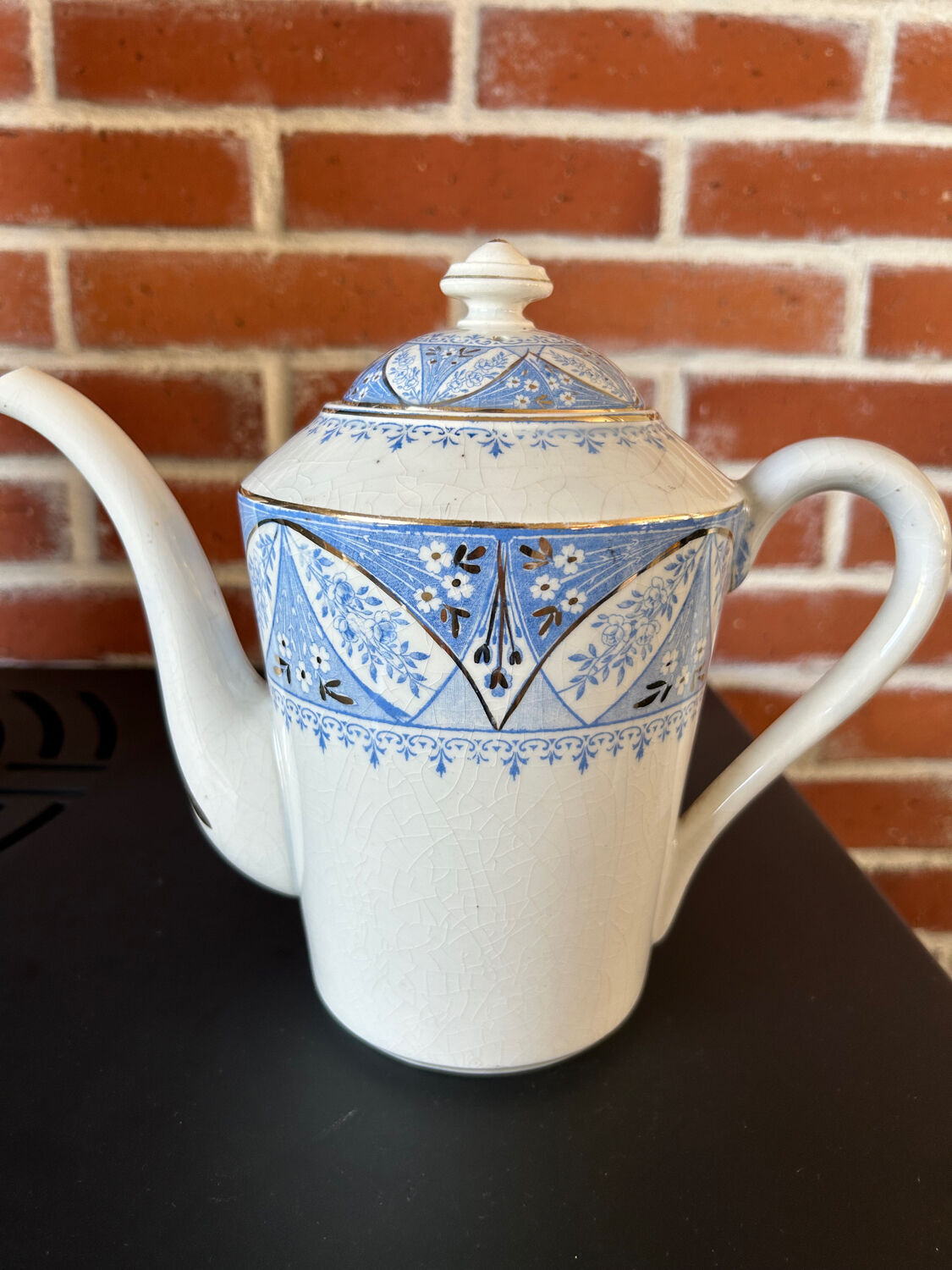 Cafetière verseuse ancienne Creil et Montereau