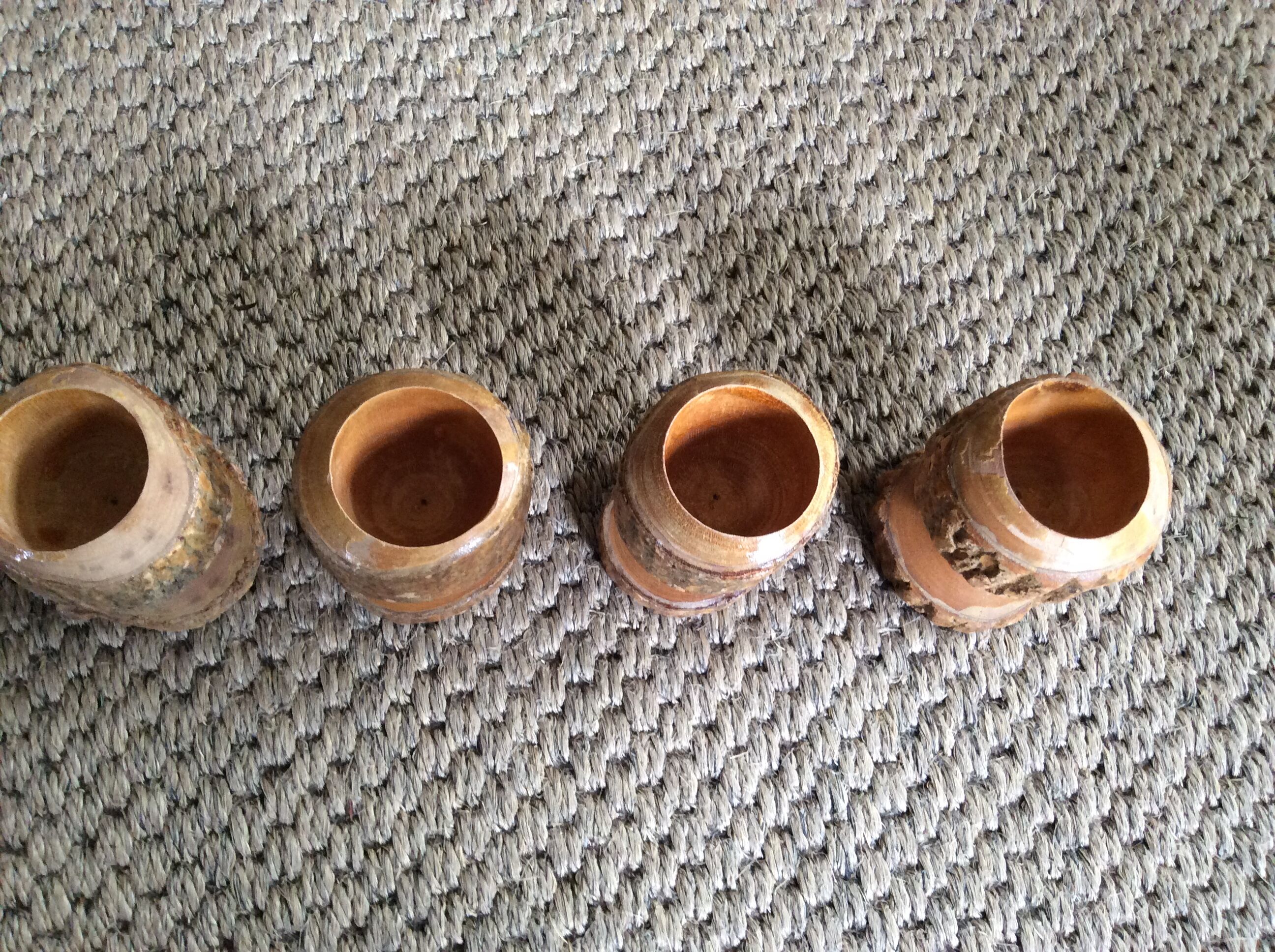 Series of 6 wooden coquetiers