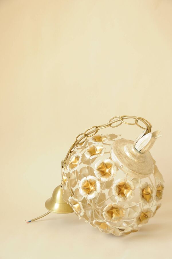 Lustre boule fleurs - suspension luminaire floral vintage métal doré