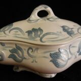 Soupière en faïence de Sarreguemines modèle Tircis petit modèle Art Nouveau
