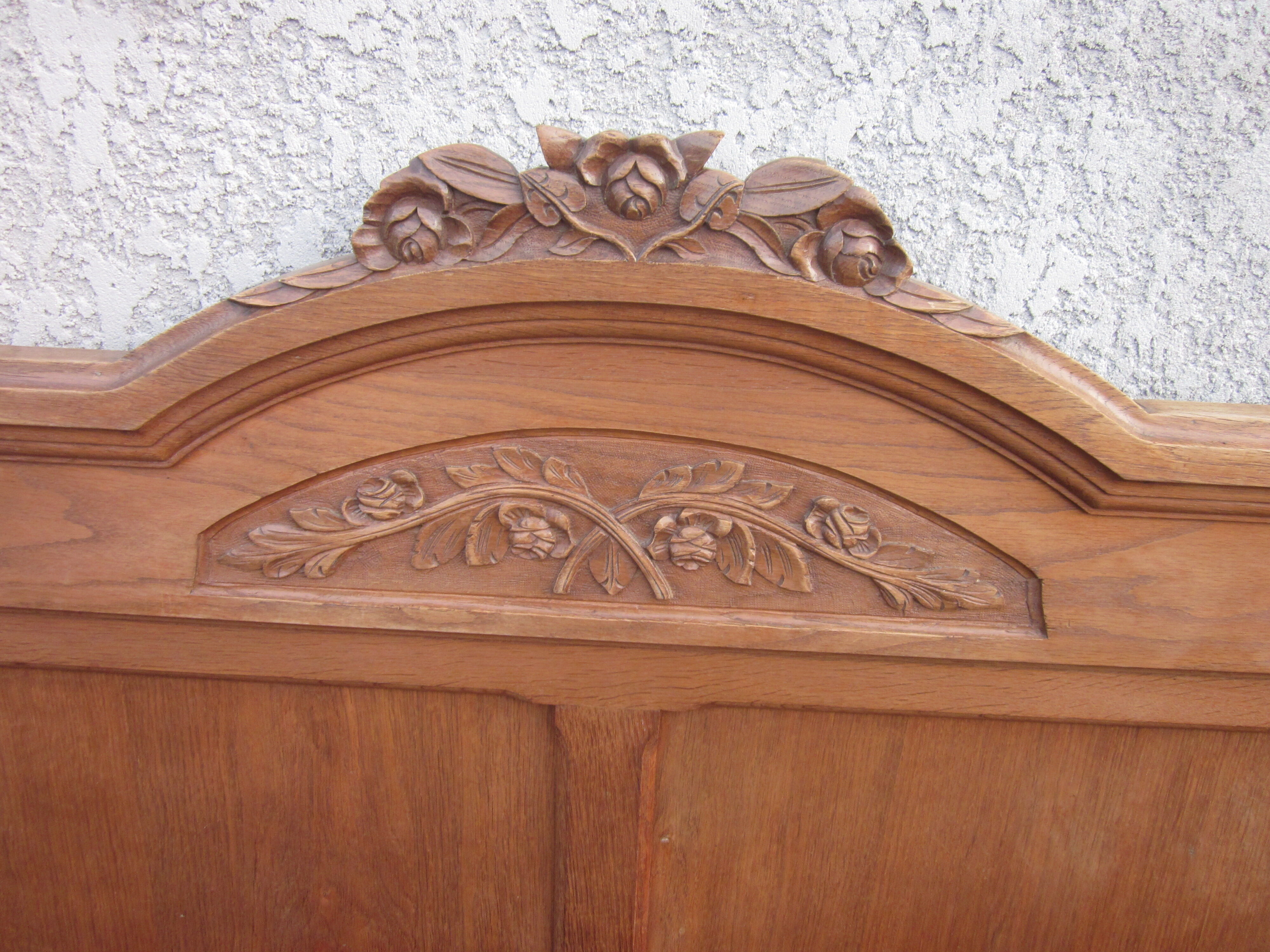 Bed head of the 20s and 30s