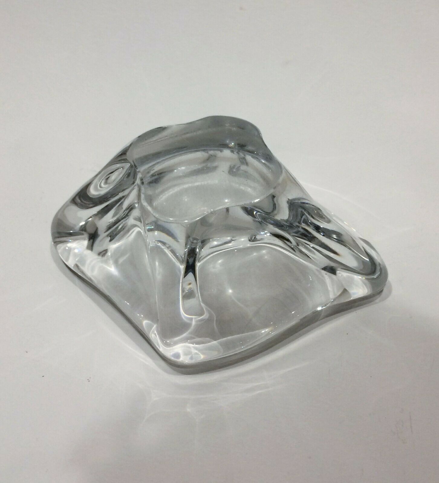 Cendrier en cristal signé à la pointe Daum France