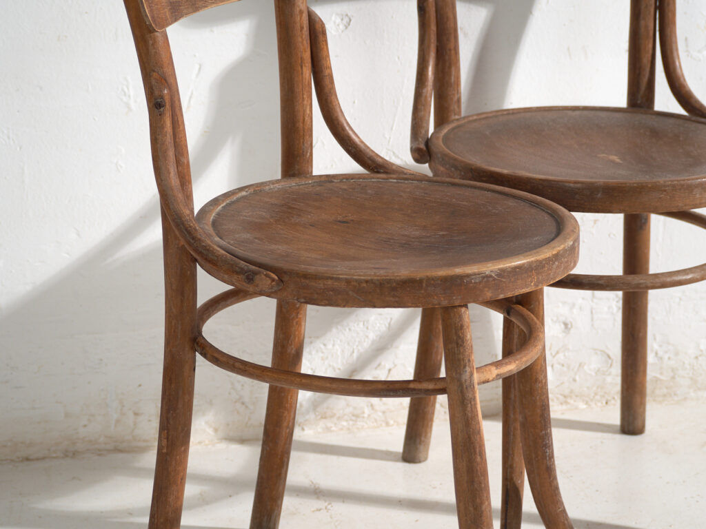 Pair of antique bentwood chairs in Thonet style – Central Europe, circa 1920