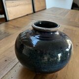 Vase boule signé