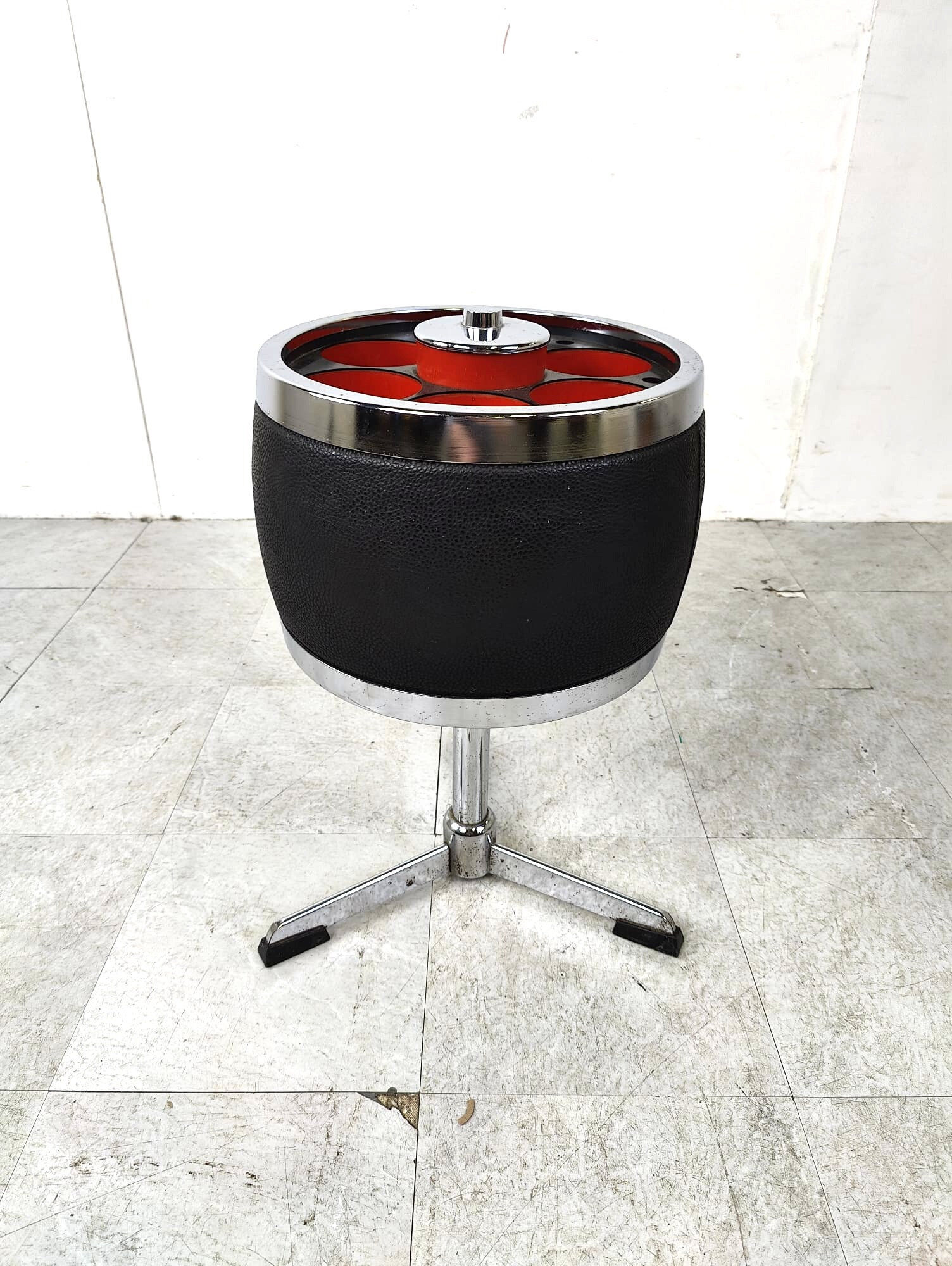 Porte-bouteille de l'ère spatiale, années 1960