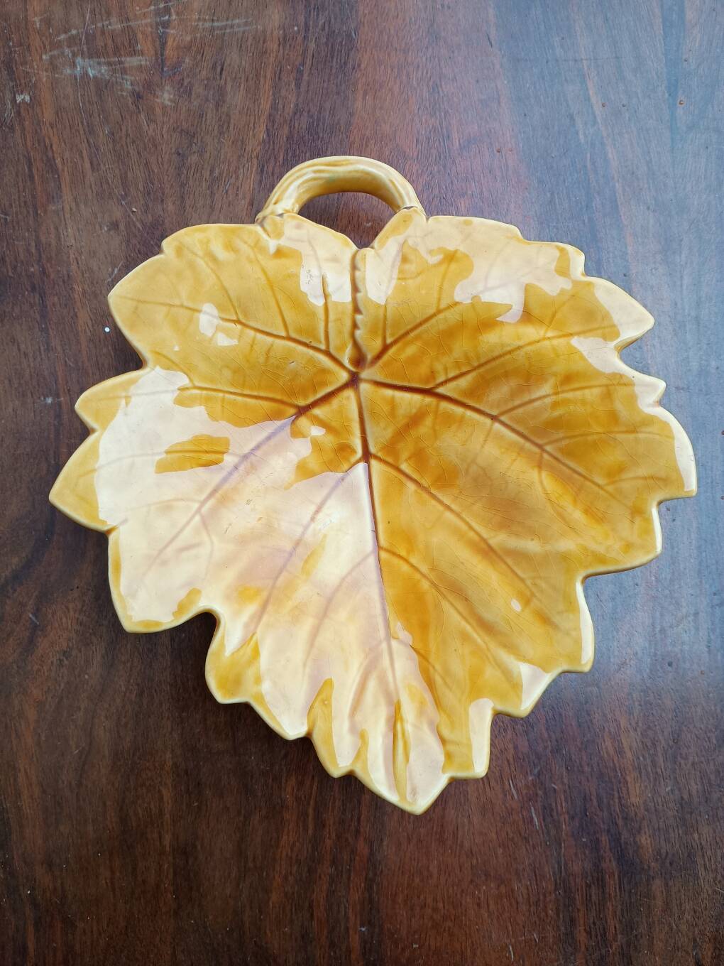 Small dish or pocket emptier 22 cm in barbotine leaf shape Sarreguemines