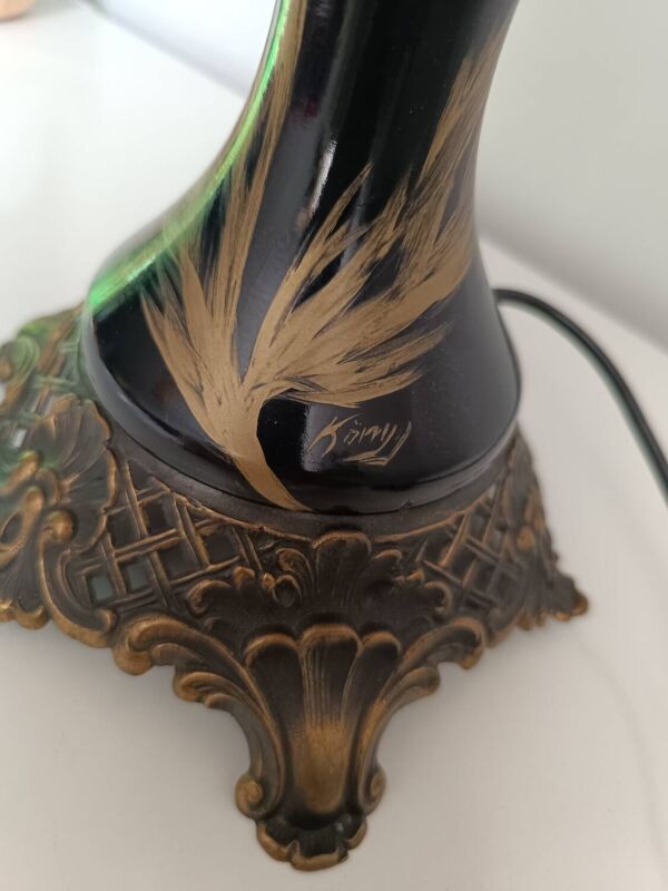 Lampe de salon au bureau vintage signée