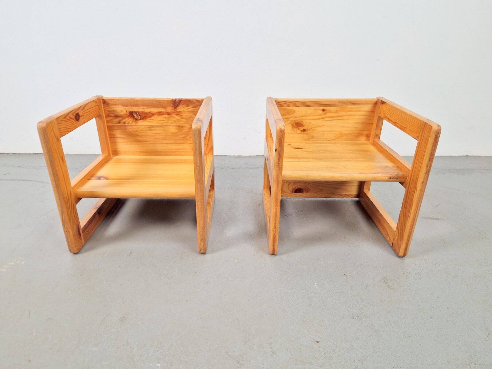 Fauteuils de table pour enfants en pin attribuées à Marcel Gascoin, France, années 1970, ensemble de 2.