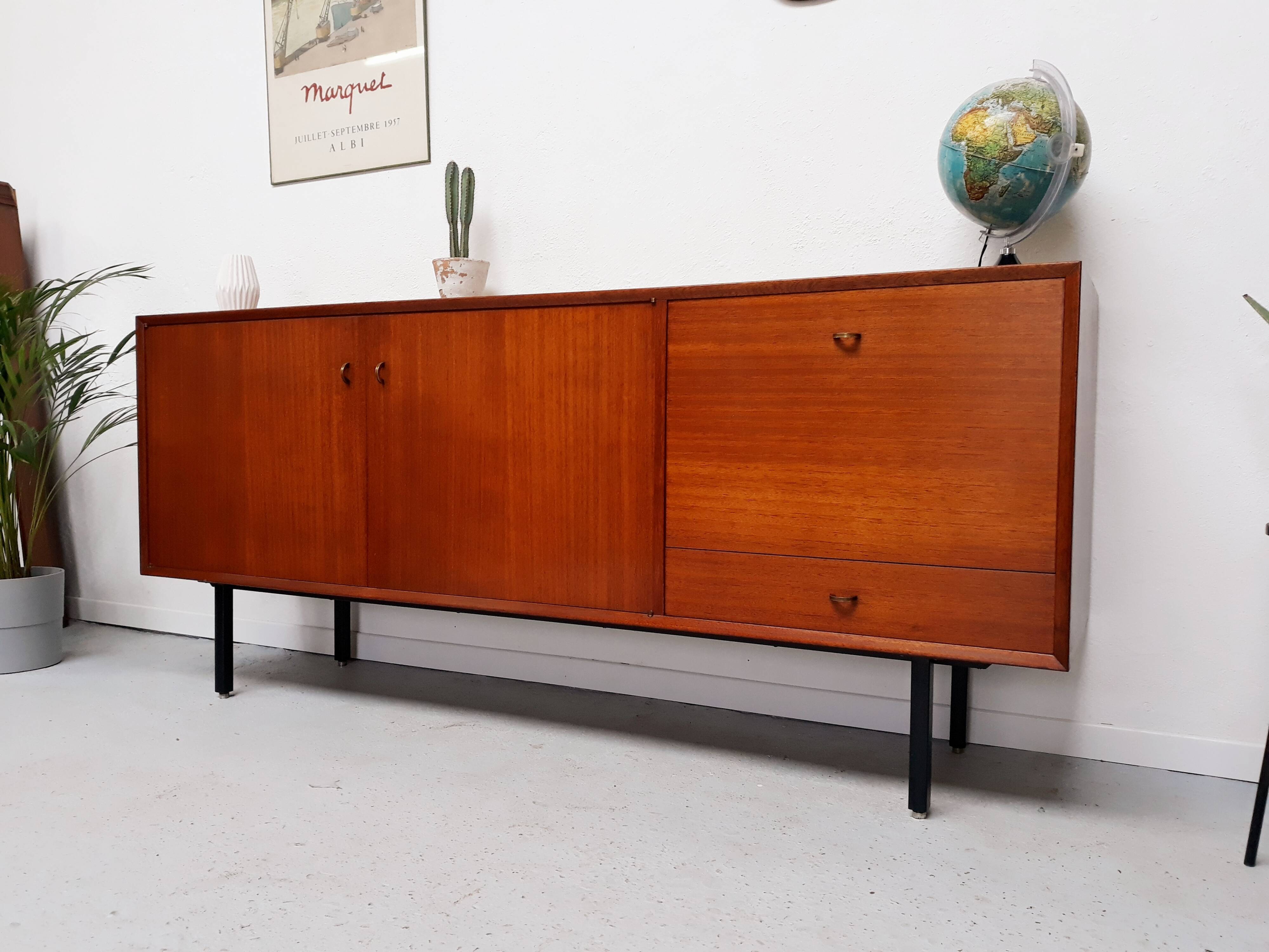 Ronieck's vintage metal foot sideboard