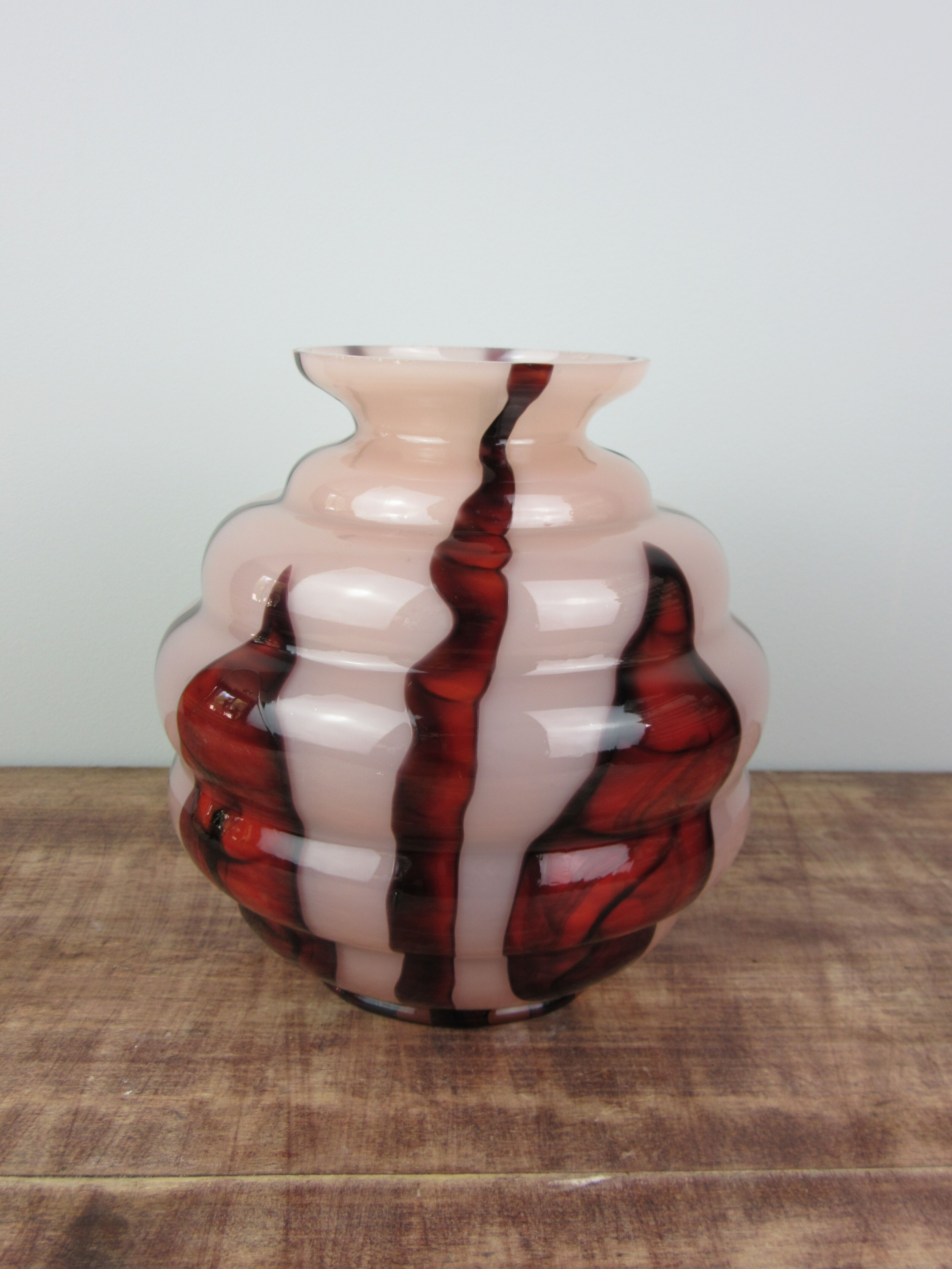 Vase boule en verre soufflé