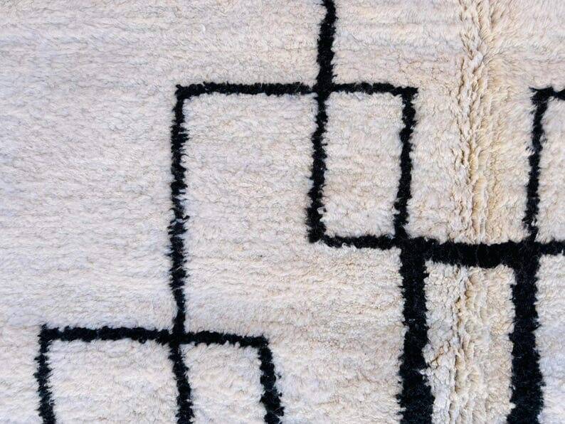 Moroccan rug, size 150x250 cm