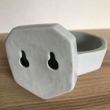 Porcelain soap holder