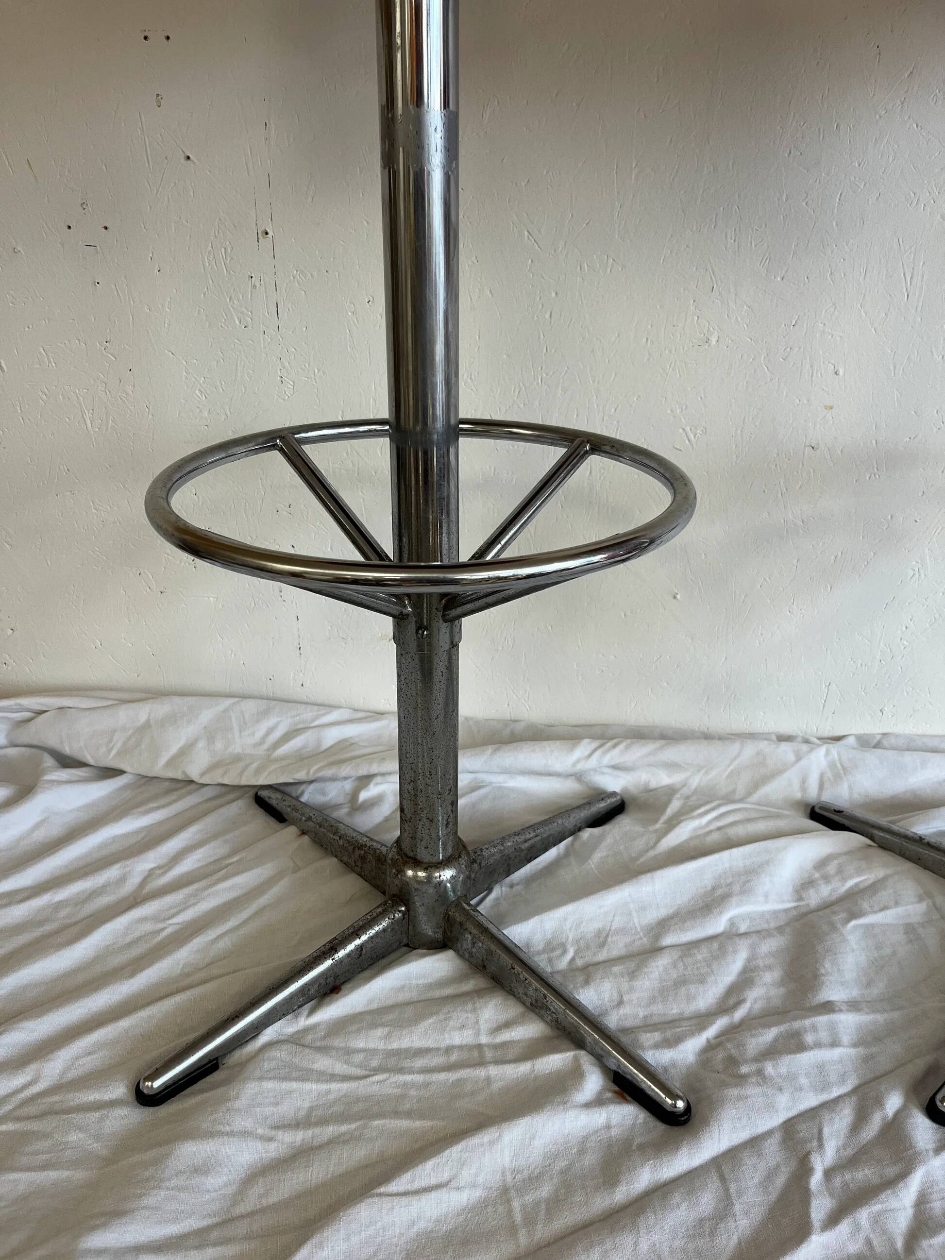 Tabouret en fausse fourrure 70s