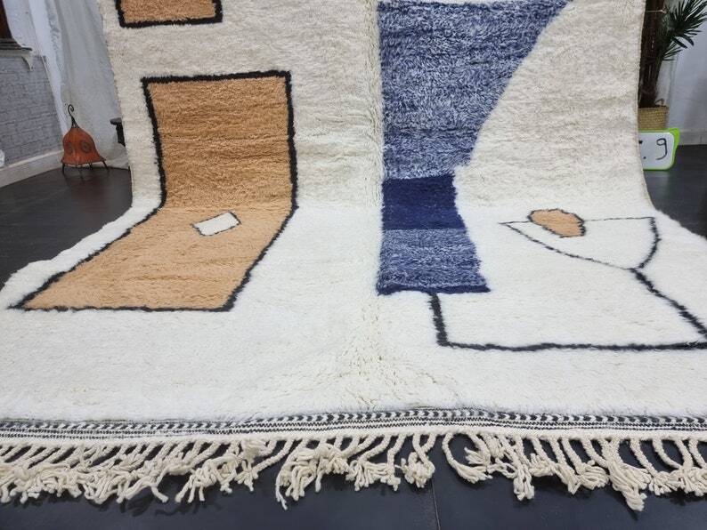 Traditional handmade Beni Ouarine rug 250cmx150cm