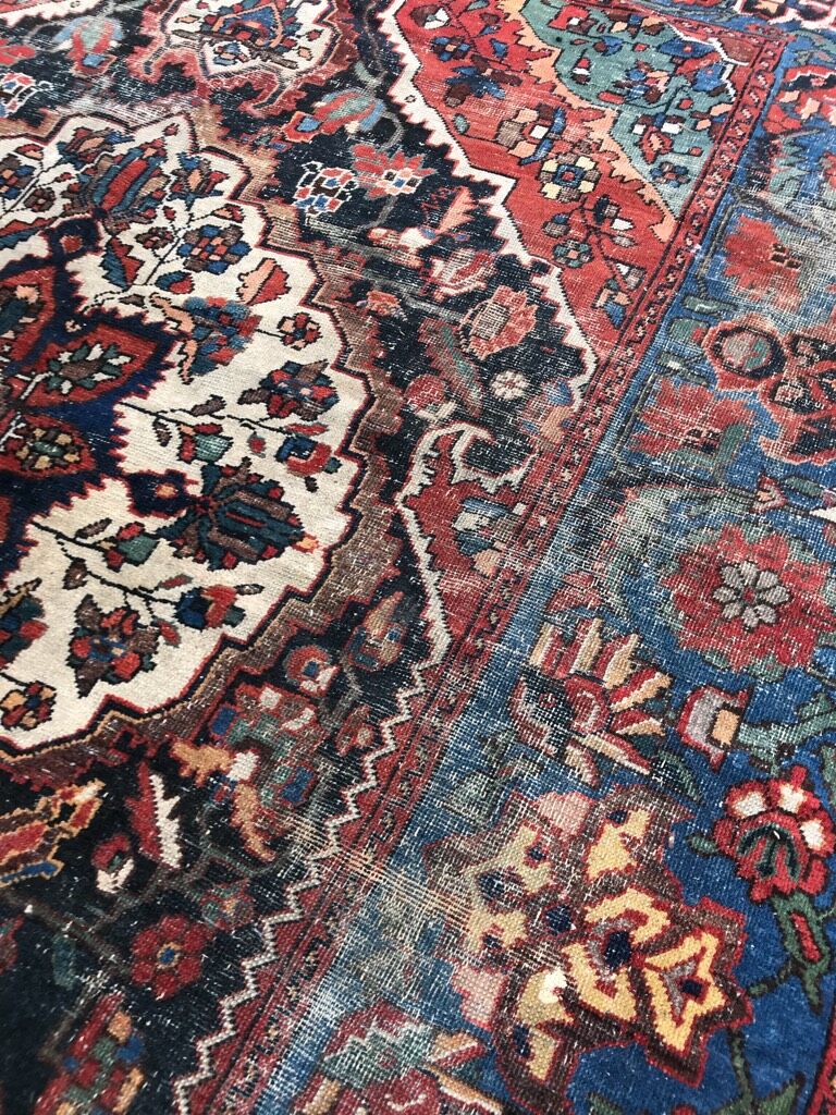 Carpet old persian bakhtiar made hand 176 x 300 cm