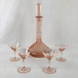 Service à liqueur en verre rose, carafe gravée
