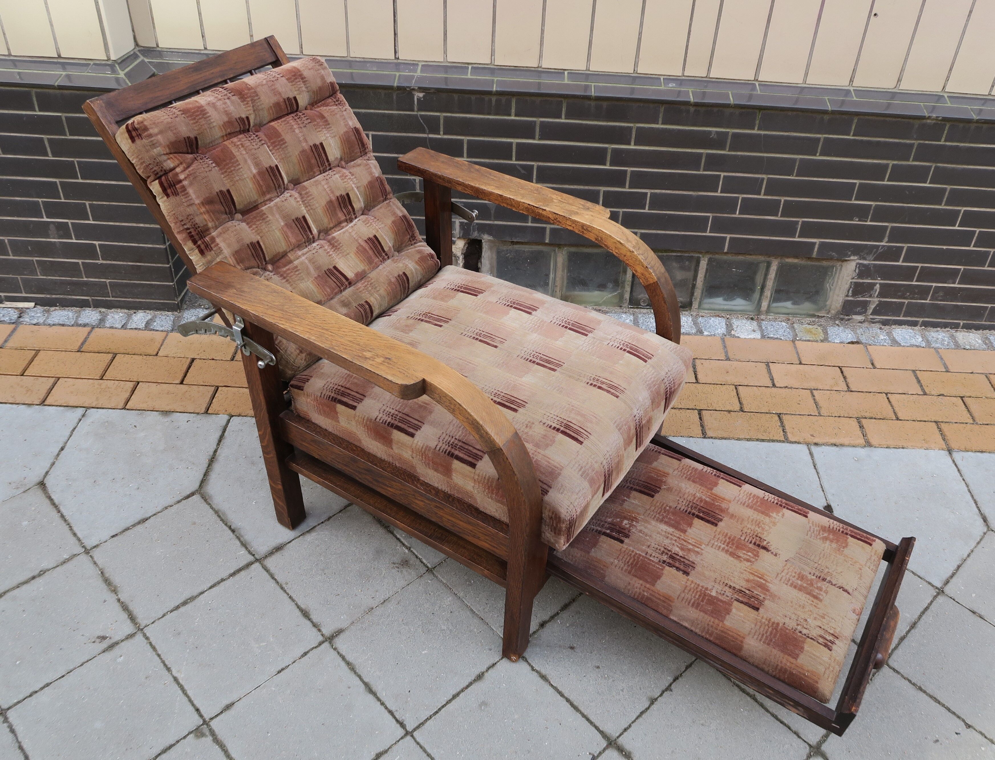 "Sitzmaschine" armchair from the 20s