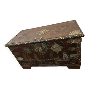 malle ancienne orientale