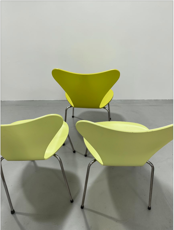 Series 7 Chairs by Arne Jacobsen for Fritz Hansen
