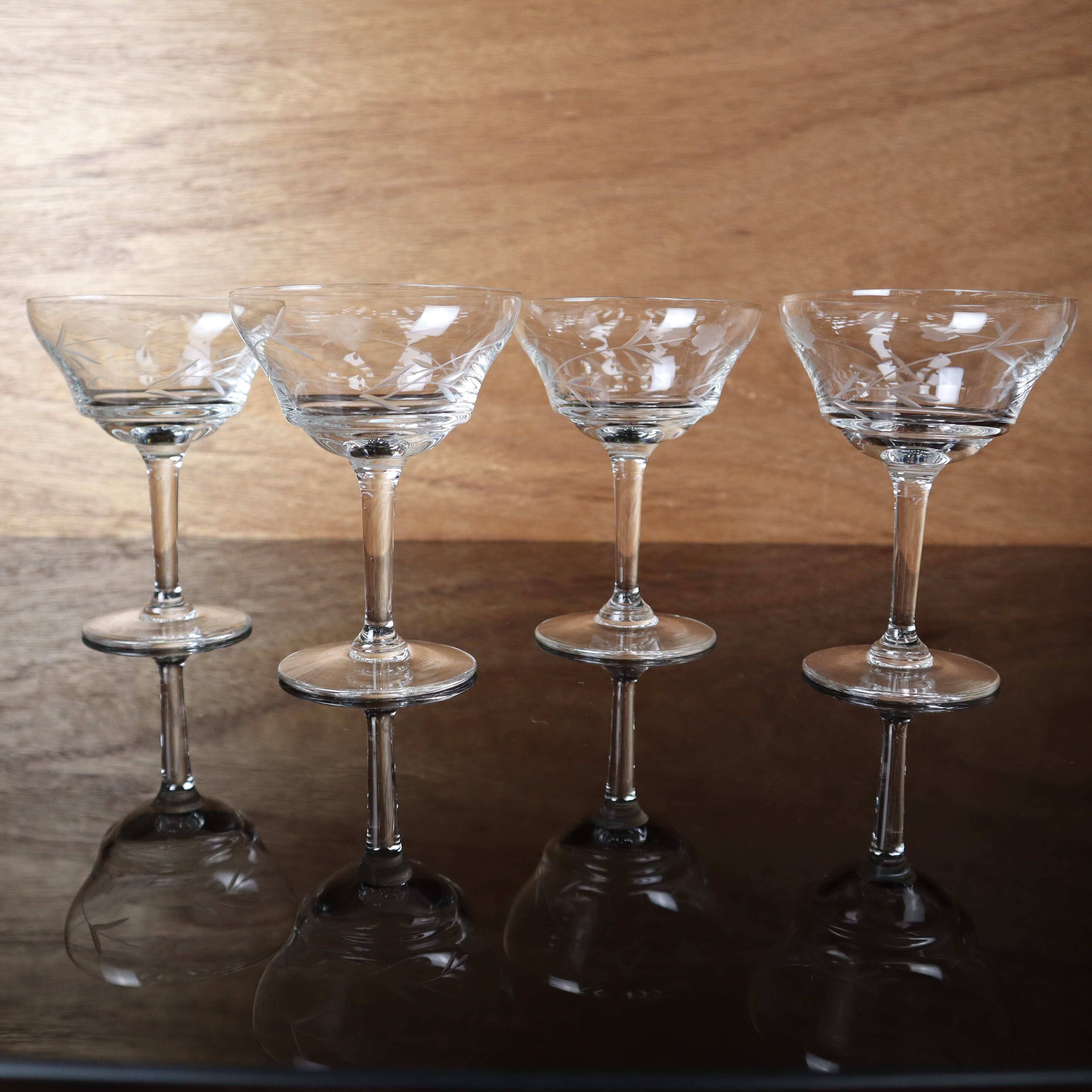 4 vintage cocktail glasses engraved with flower pattern, 50s