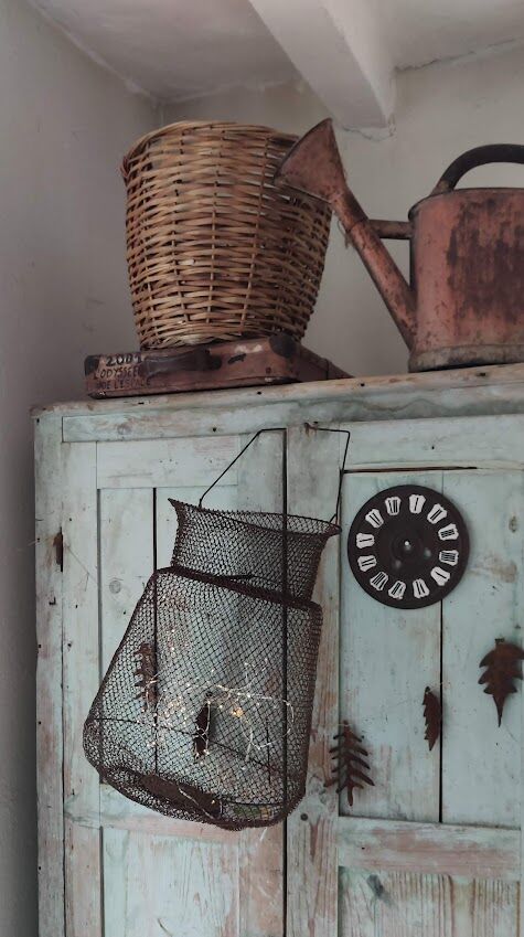 Old fishing bourriche