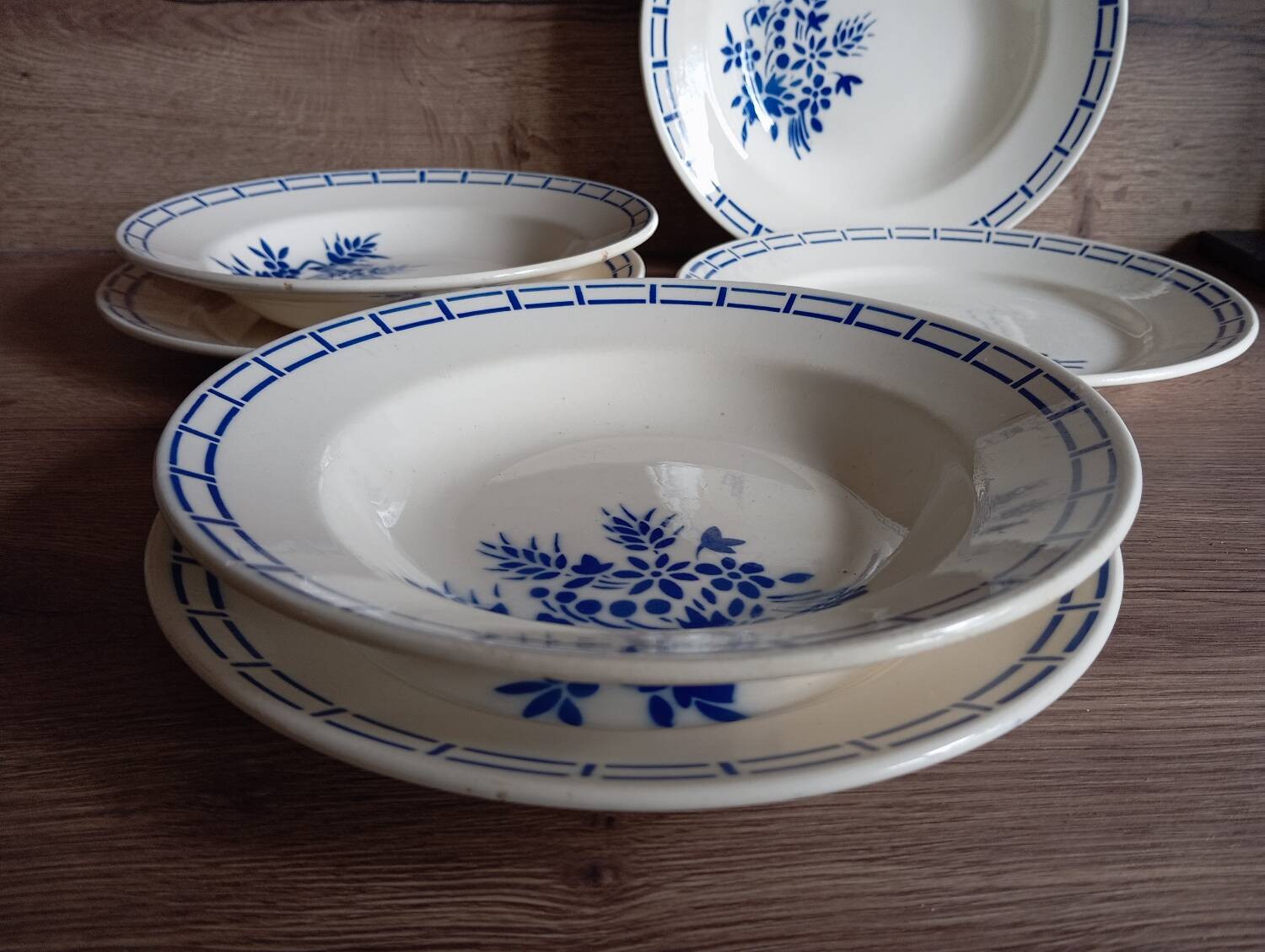 6 old plates 1920/30 Badonviller, blue decor