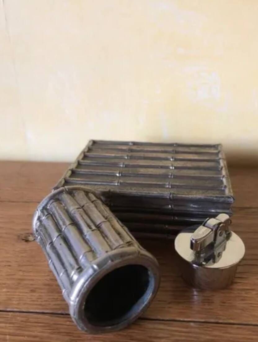 Silver bamboo box with lighter