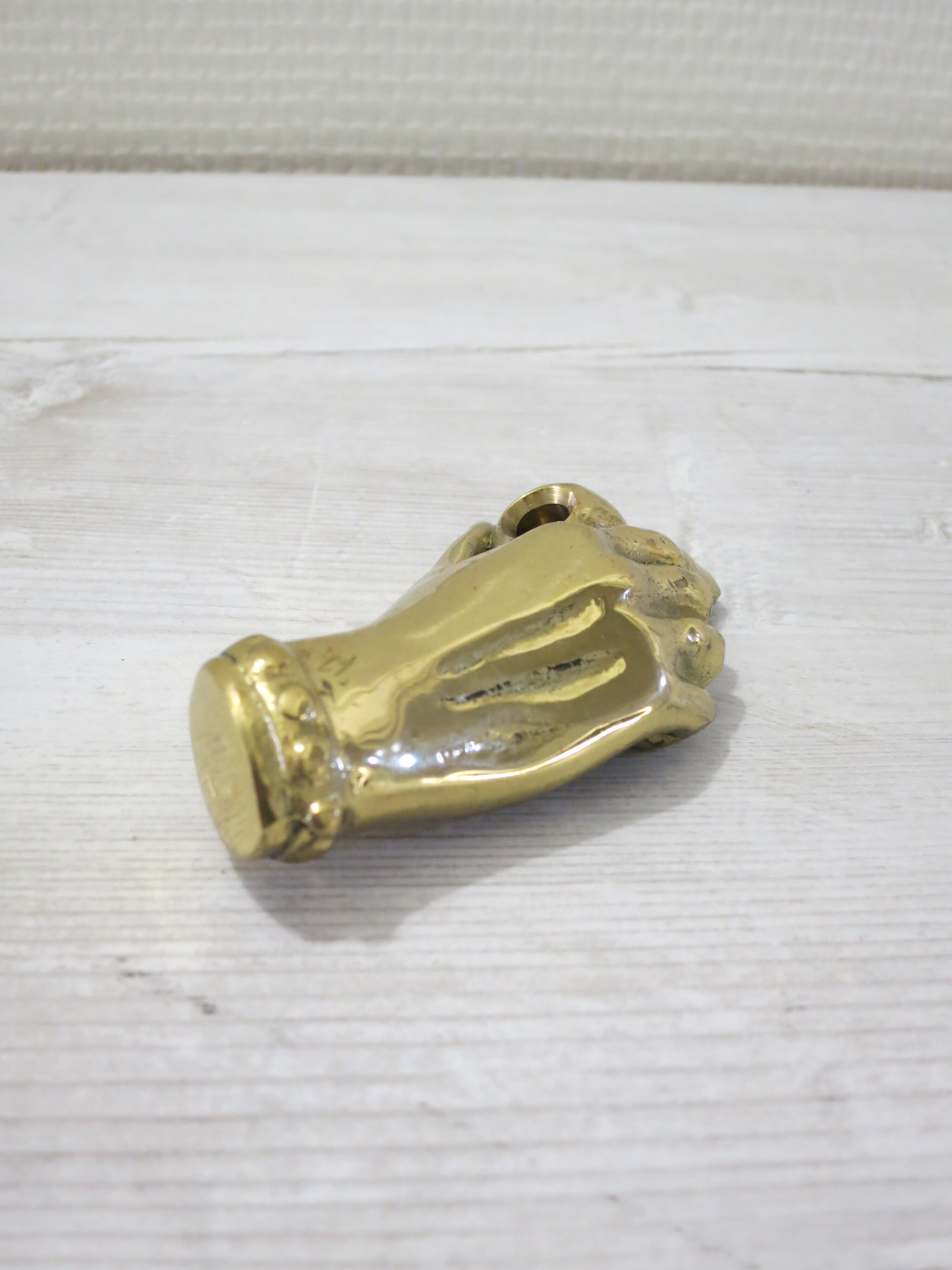 Porte stylo vintage en forme de main