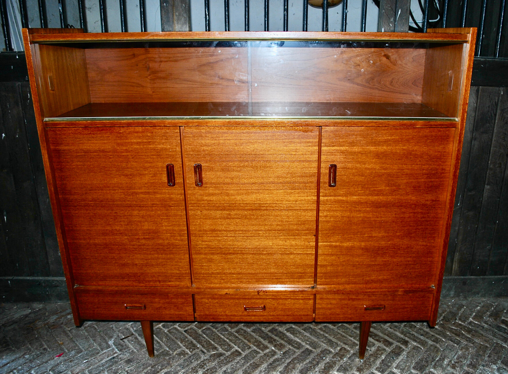 Sideboard