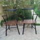 Paire de fauteuils anciens en bois