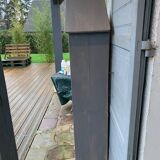 Beach cabin library