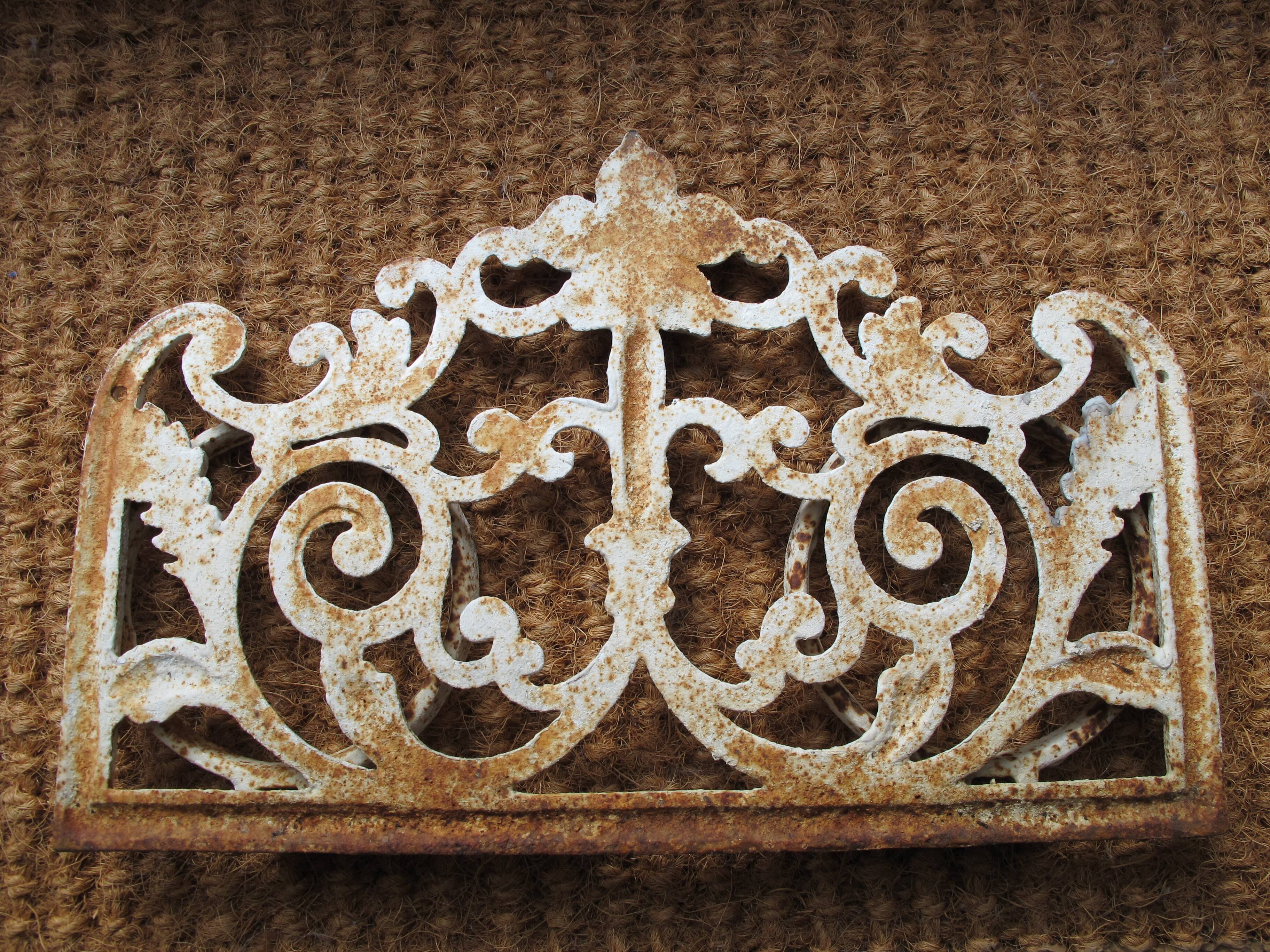 Gardener in wrought iron