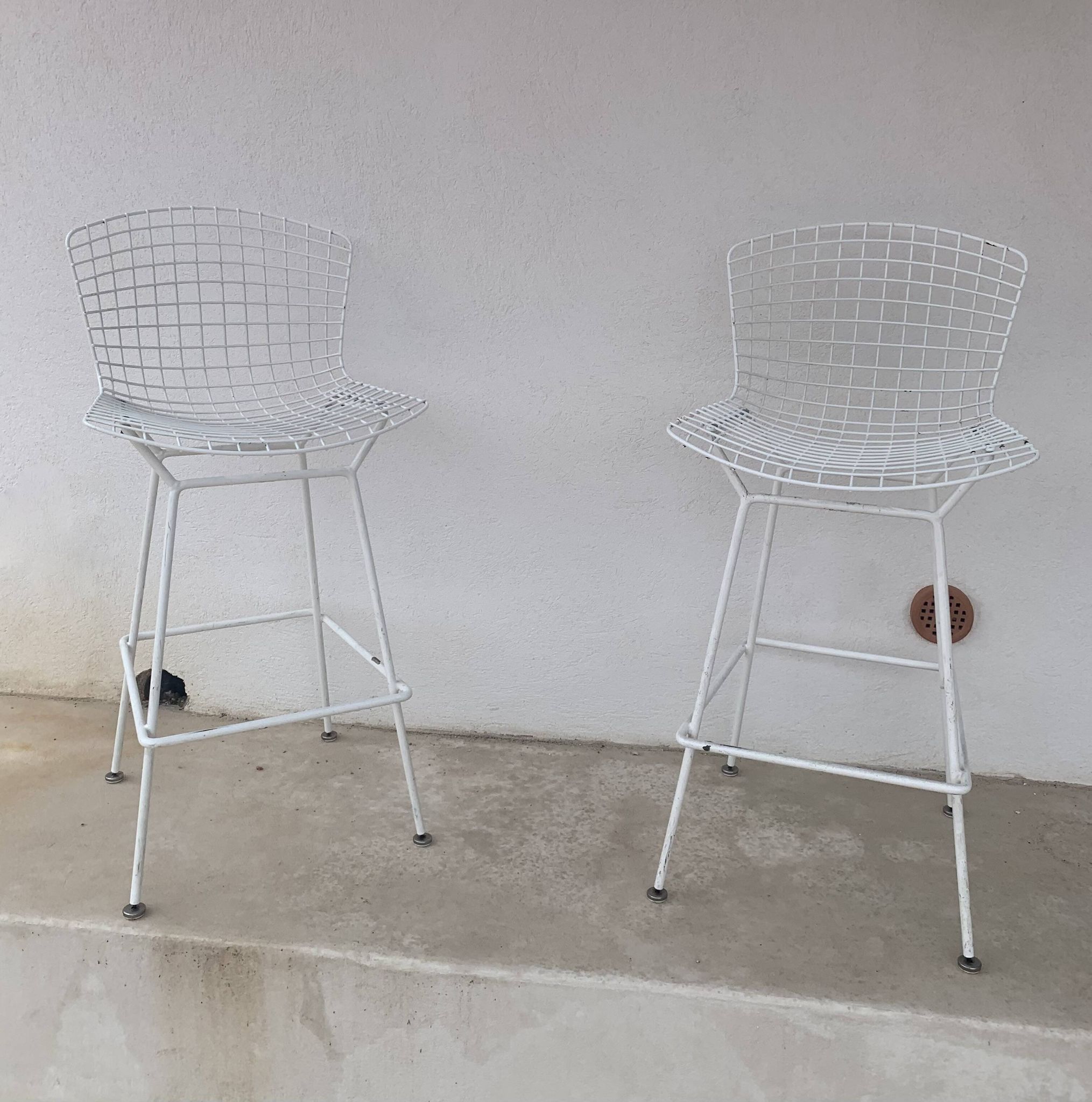 Pair of Bar stools by Harry Bertoia for Knoll International vintage 1970