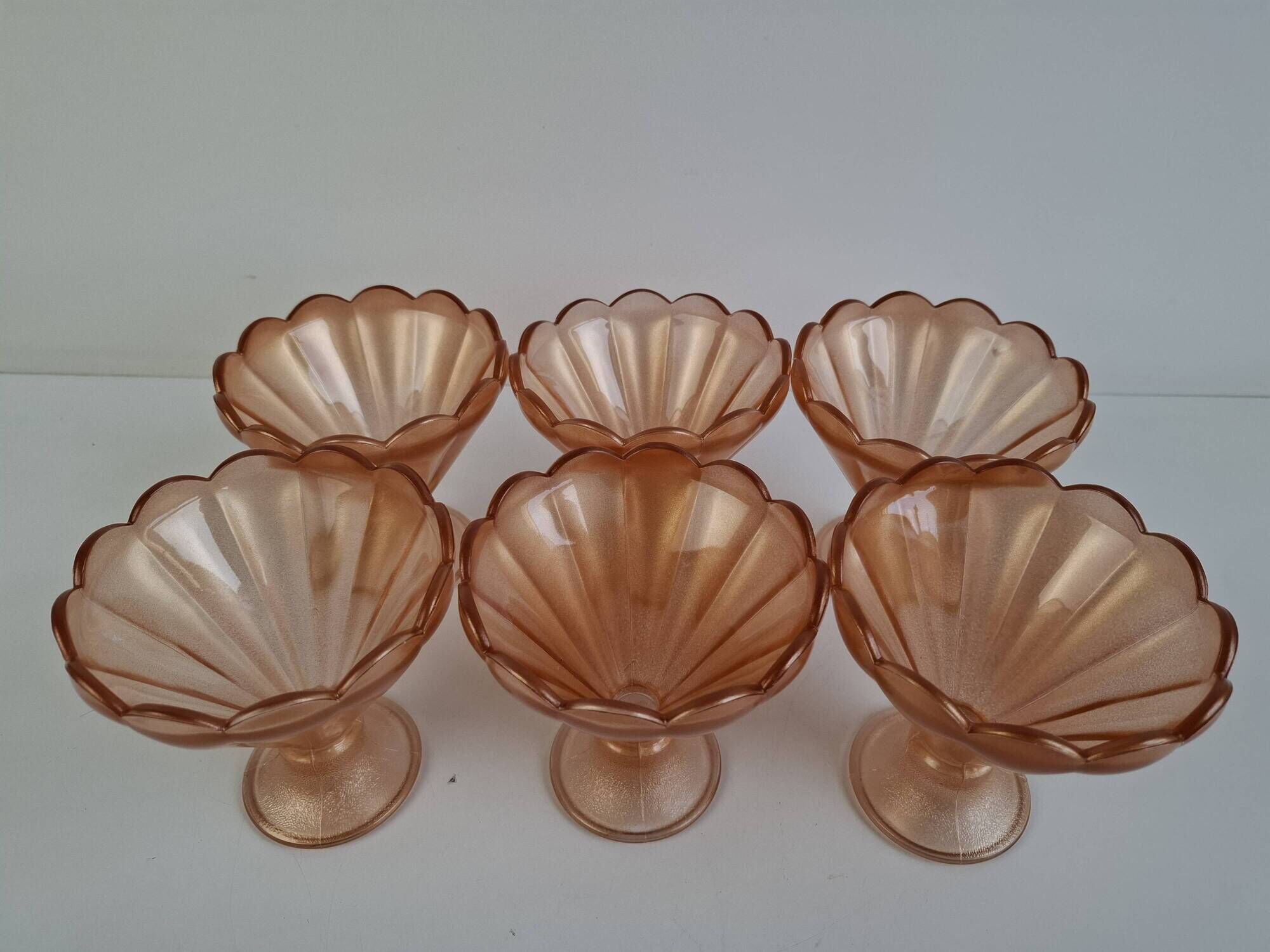 Set of 6 Art Deco Pink Rosaline Glass Dessert Bowls, Czechoslovakia, 1930s
