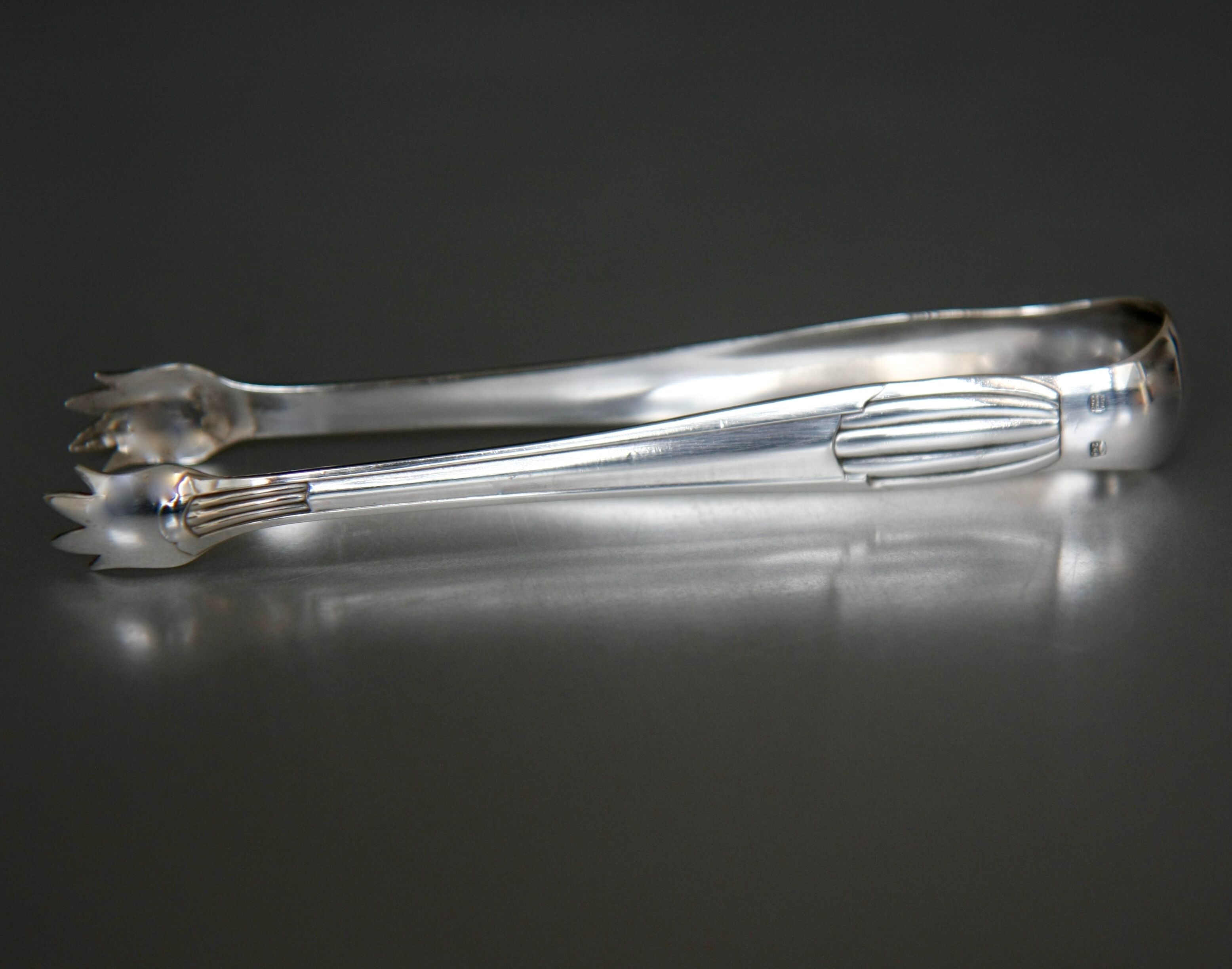 Art Deco-style silver metal sugar pinch 1930