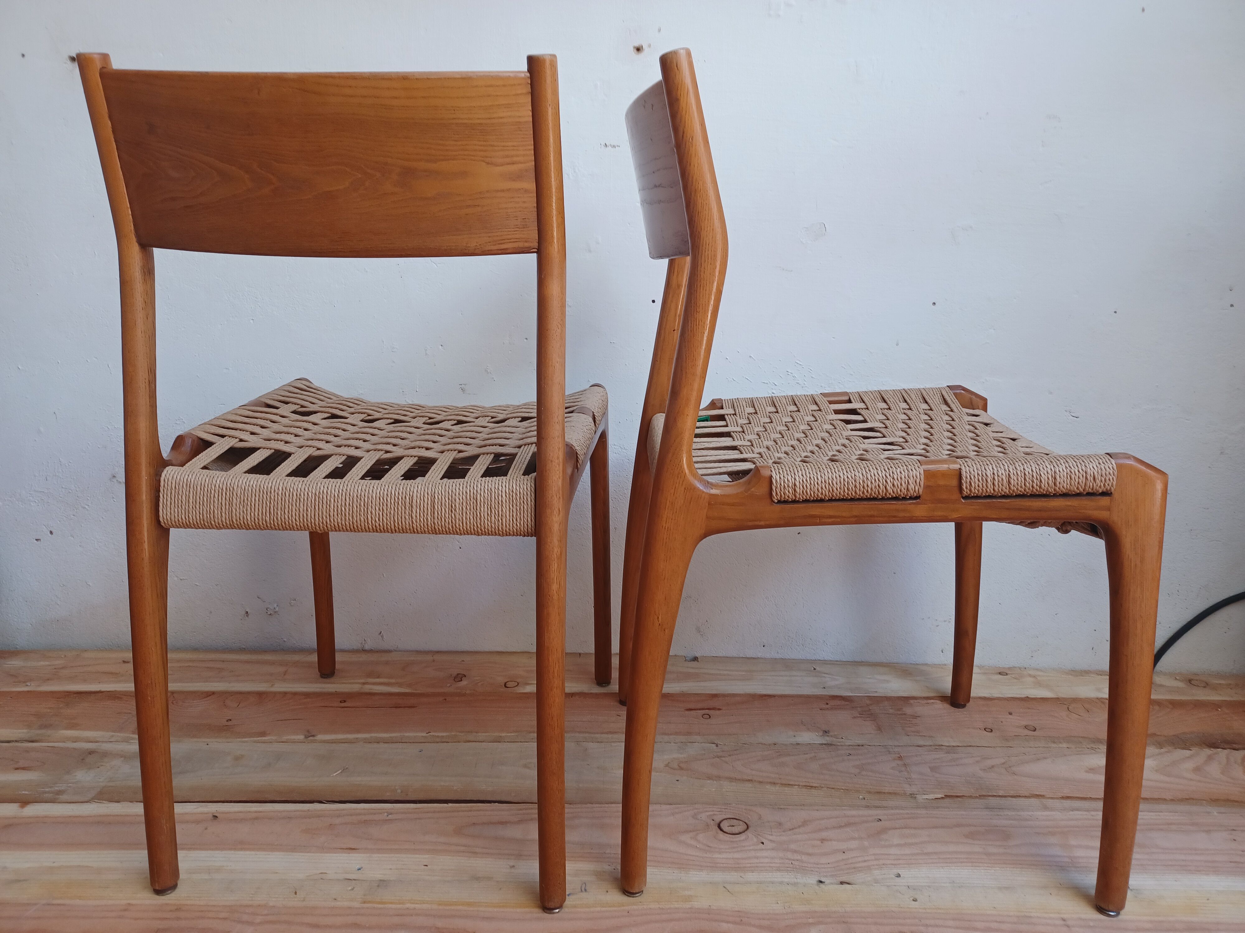 Pair of chairs, Consorzio Sedie Friuli, 1960