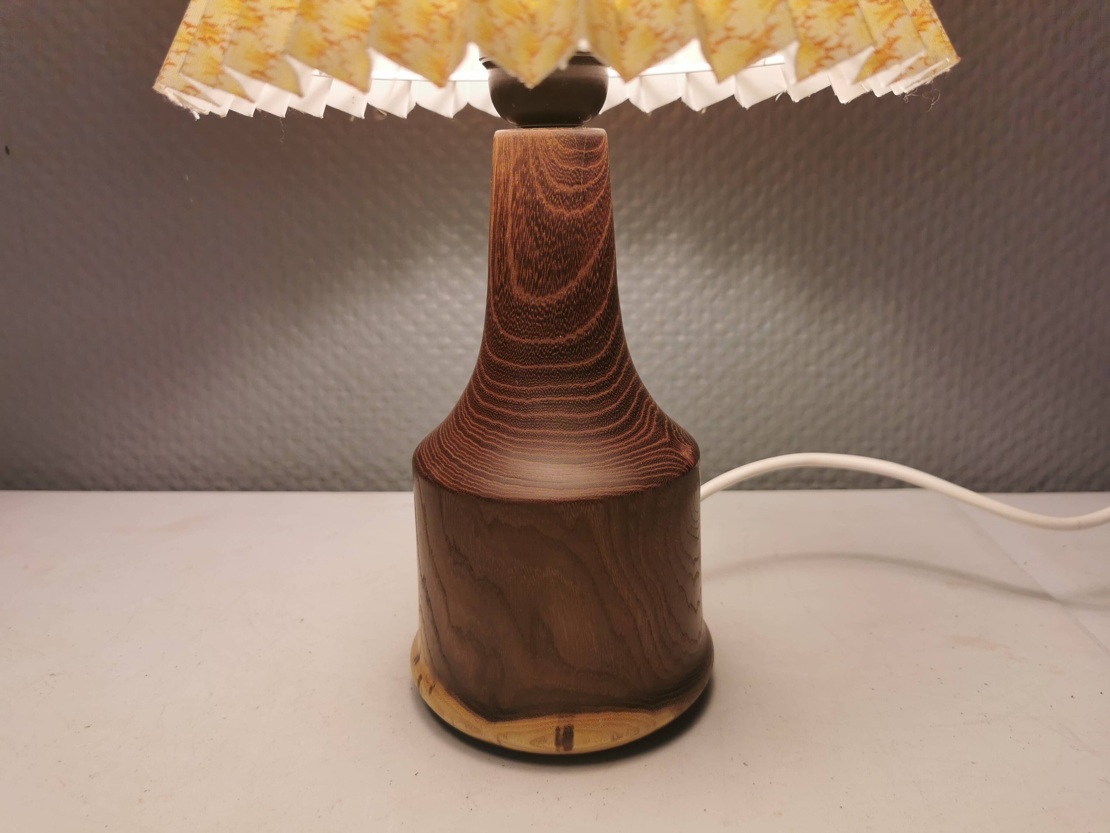 Beautiful sting lamp in twisted wood. Estimated 1970s and Swedish or Danish.