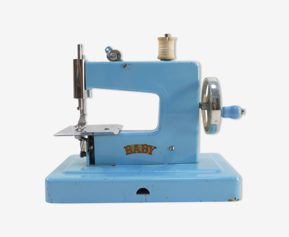 Ancien jouet machine a coudre pour enfant marque ''baby'' avec boite d'origine