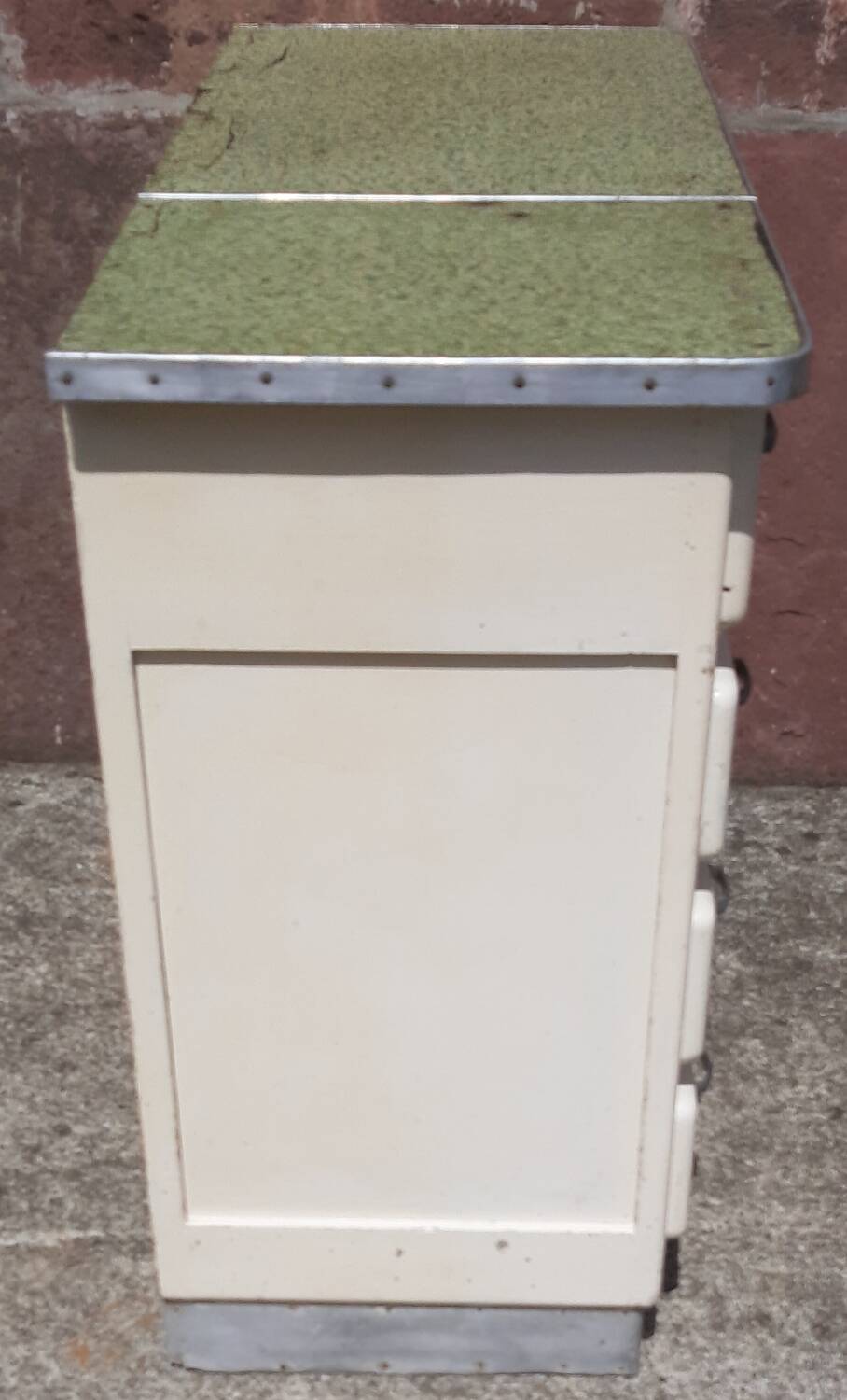 Kitchen buffet (1950s)