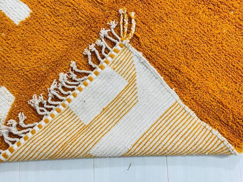 Handmade Moroccan Berber rug, orange, size 150 x 250 cm