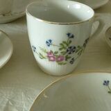Porcelain coffee cups with barbel decoration